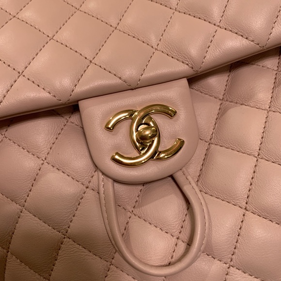 Chanel urban spirit light pink backpack - Picture 2 of 8